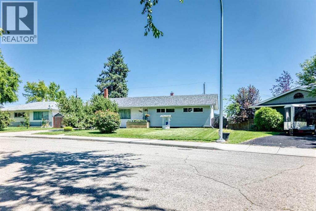 5608 Buckthorn Road NW, Calgary, Alberta  T2K 2Y5 - Photo 50 - A2327474