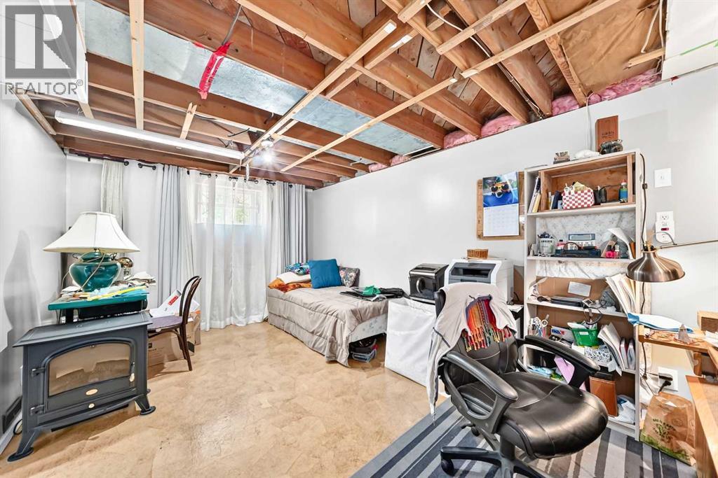 5608 Buckthorn Road NW, Calgary, Alberta  T2K 2Y5 - Photo 32 - A2327474