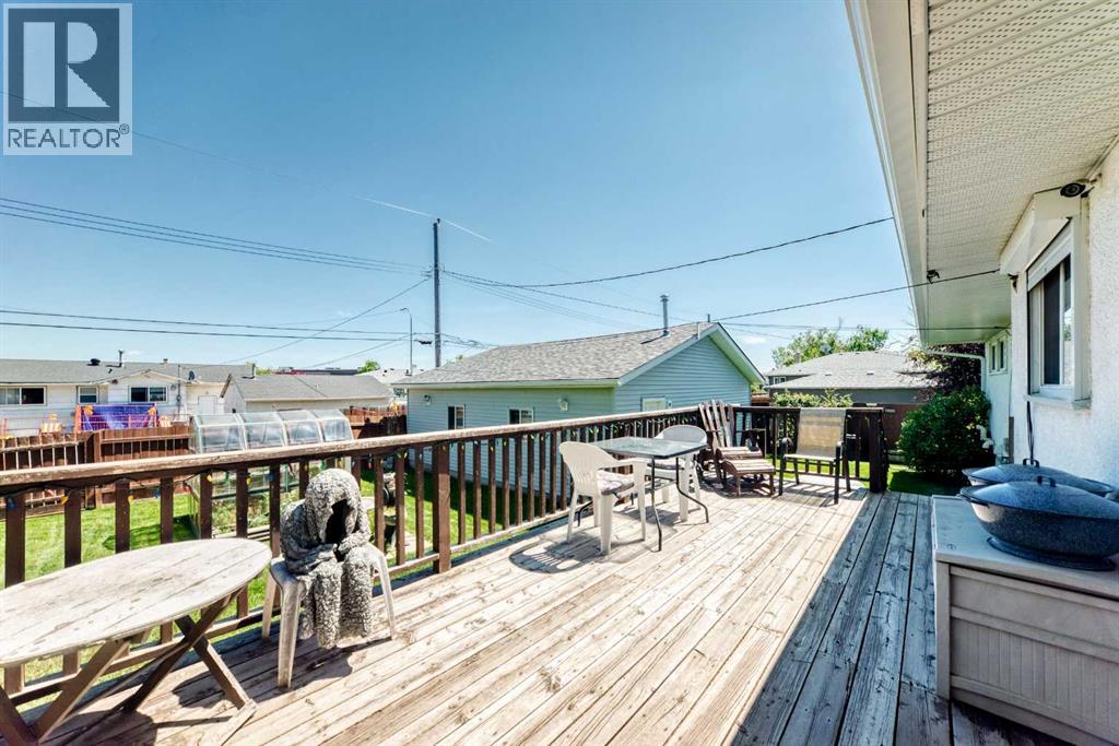 5608 Buckthorn Road NW, Calgary, Alberta  T2K 2Y5 - Photo 37 - A2327474