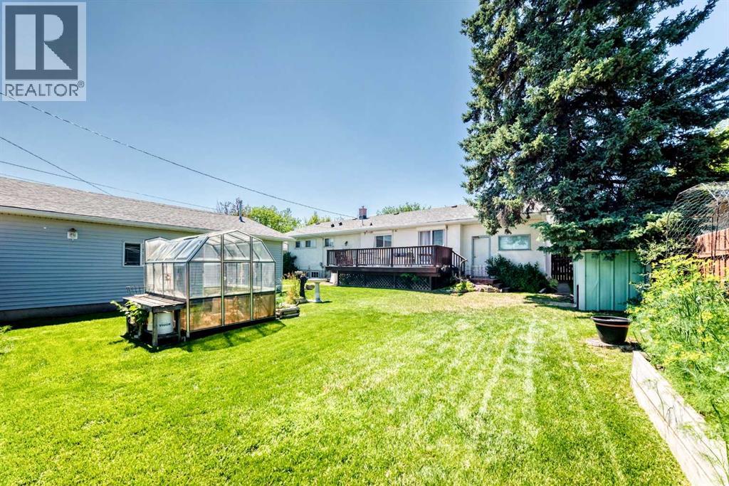 5608 Buckthorn Road NW, Calgary, Alberta  T2K 2Y5 - Photo 44 - A2327474