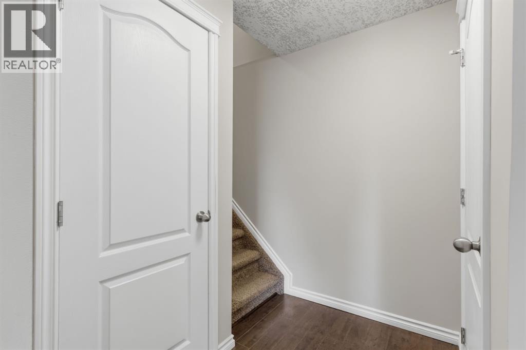 241 Somerside Close SW, Calgary, Alberta  T2Y 4B6 - Photo 36 - A2327648