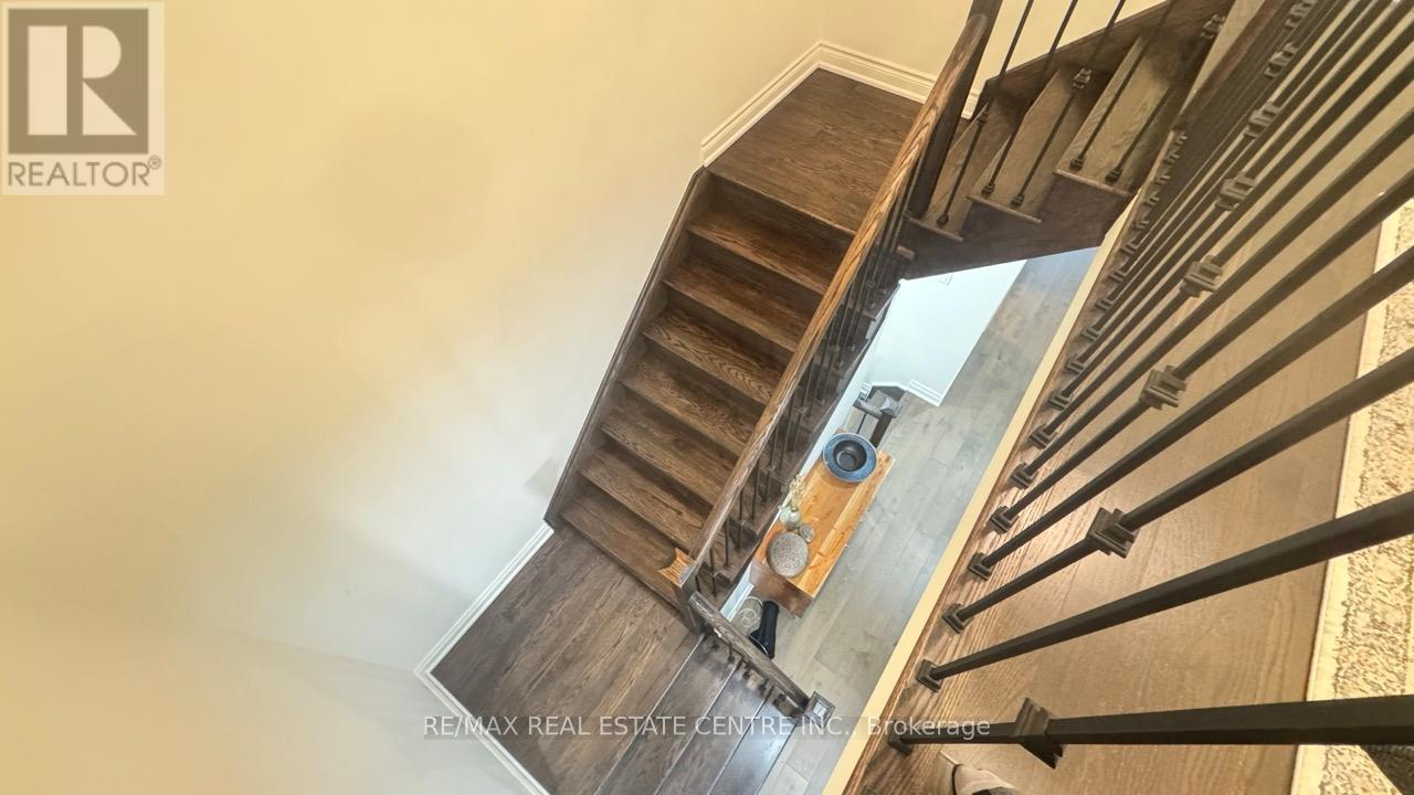 31 Brushwood Drive, Brampton, Ontario  L6Y 6G6 - Photo 22 - W13551008
