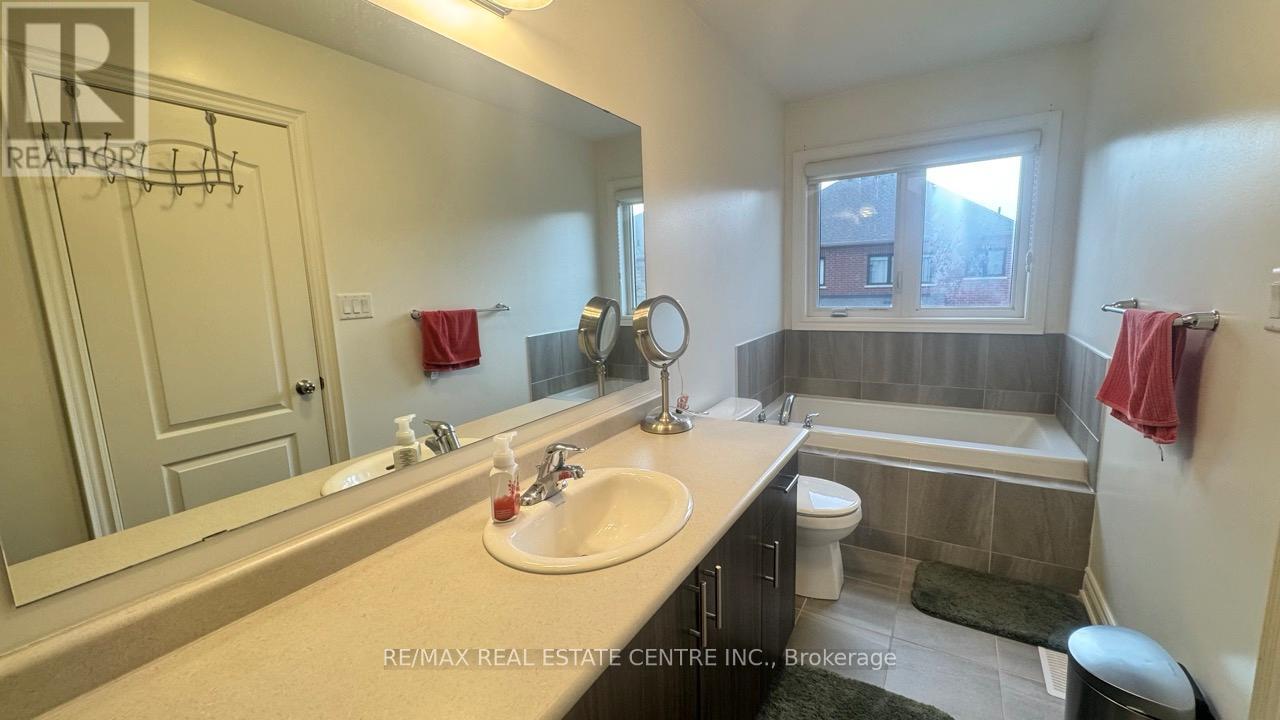 31 Brushwood Drive, Brampton, Ontario  L6Y 6G6 - Photo 29 - W13551008