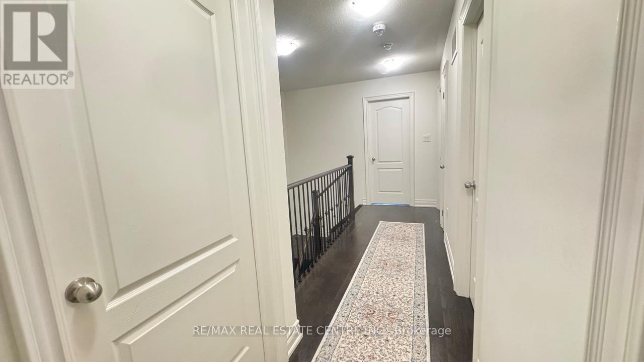 31 Brushwood Drive, Brampton, Ontario  L6Y 6G6 - Photo 42 - W13551008