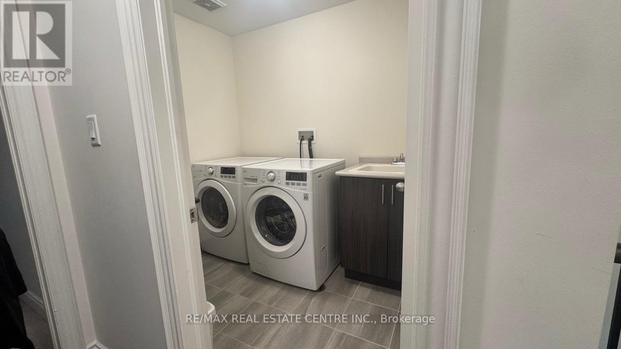 31 Brushwood Drive, Brampton, Ontario  L6Y 6G6 - Photo 45 - W13551008