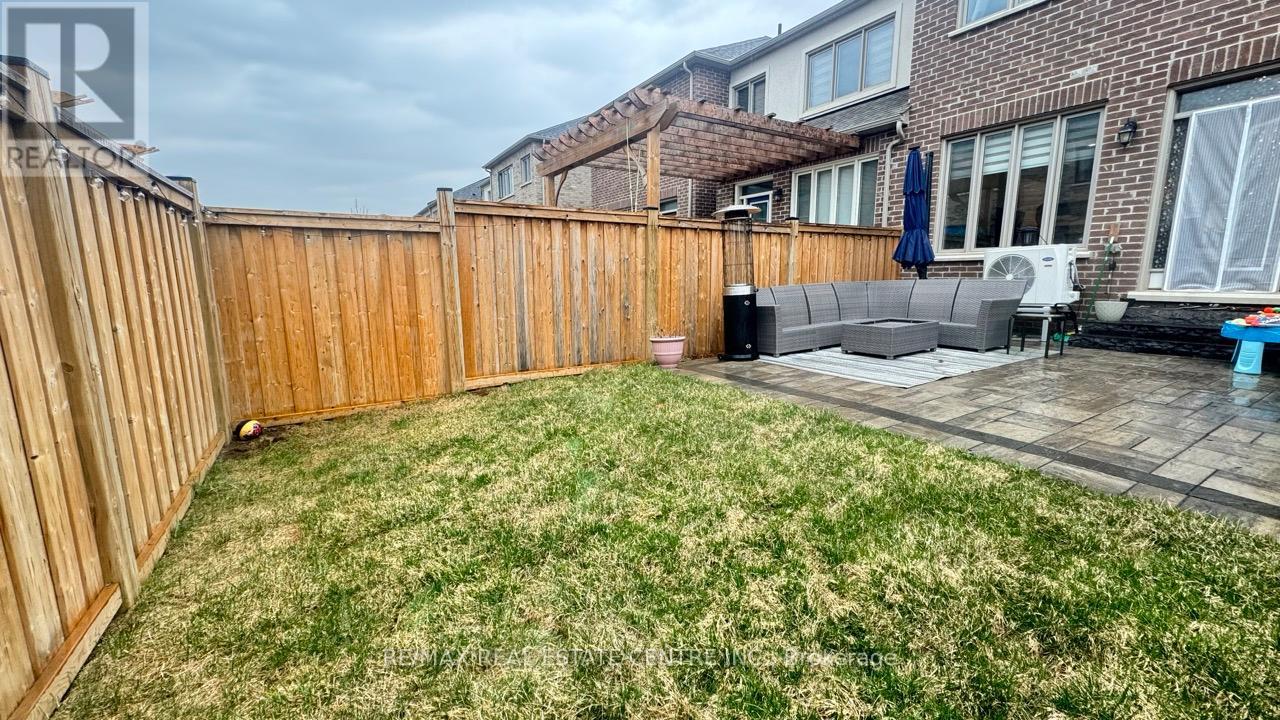 31 Brushwood Drive, Brampton, Ontario  L6Y 6G6 - Photo 49 - W13551008