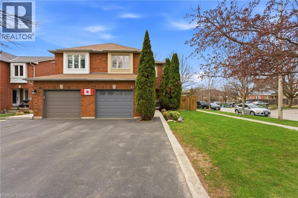 31 WAKEFIELD Lane, Waterdown, Ontario