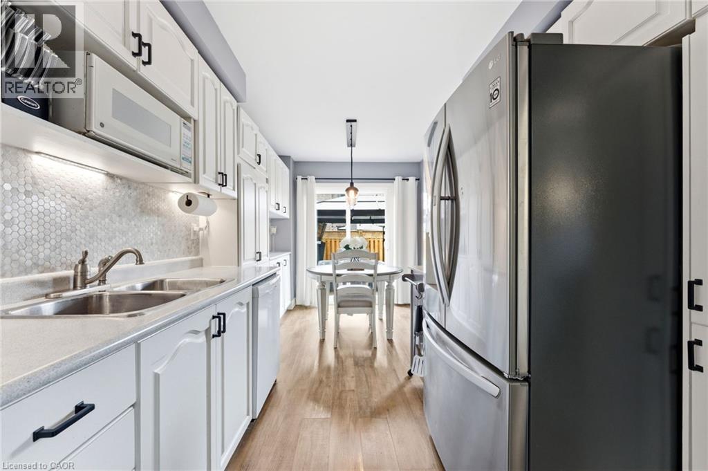 31 Wakefield Lane, Waterdown, Ontario  L8B 0M7 - Photo 14 - 40846808