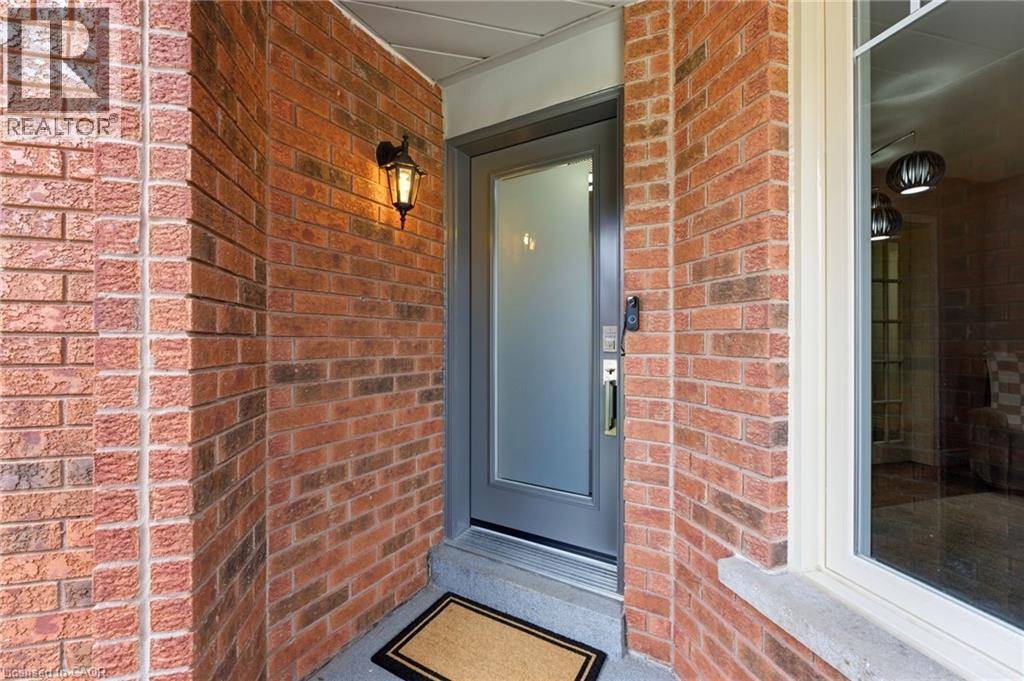 31 Wakefield Lane, Waterdown, Ontario  L8B 0M7 - Photo 4 - 40846808