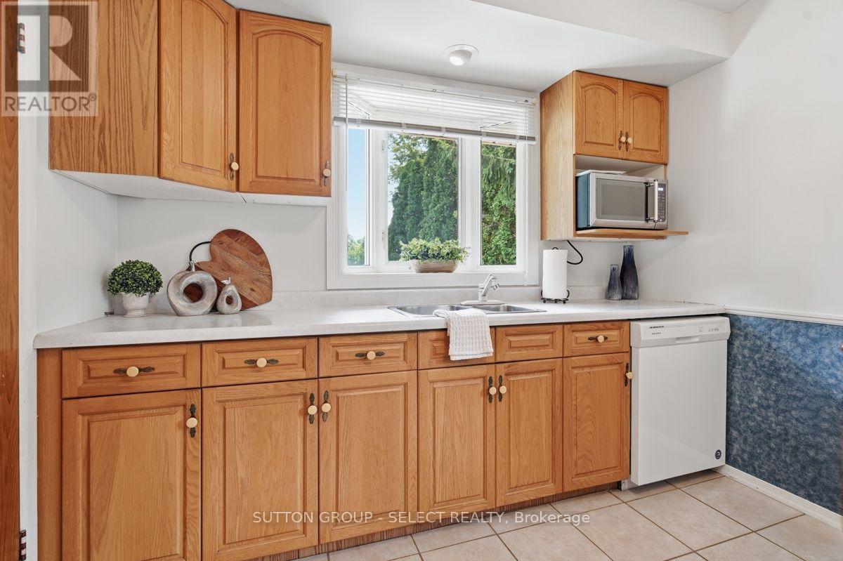 107 Aponi Crescent, London East, Ontario  N5V 2V3 - Photo 17 - X13551084
