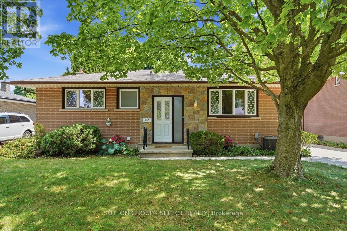 107 Aponi Crescent, London East, Ontario  N5V 2V3 - Photo 4 - X13551084