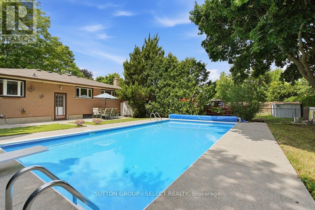 107 Aponi Crescent, London East, Ontario  N5V 2V3 - Photo 40 - X13551084