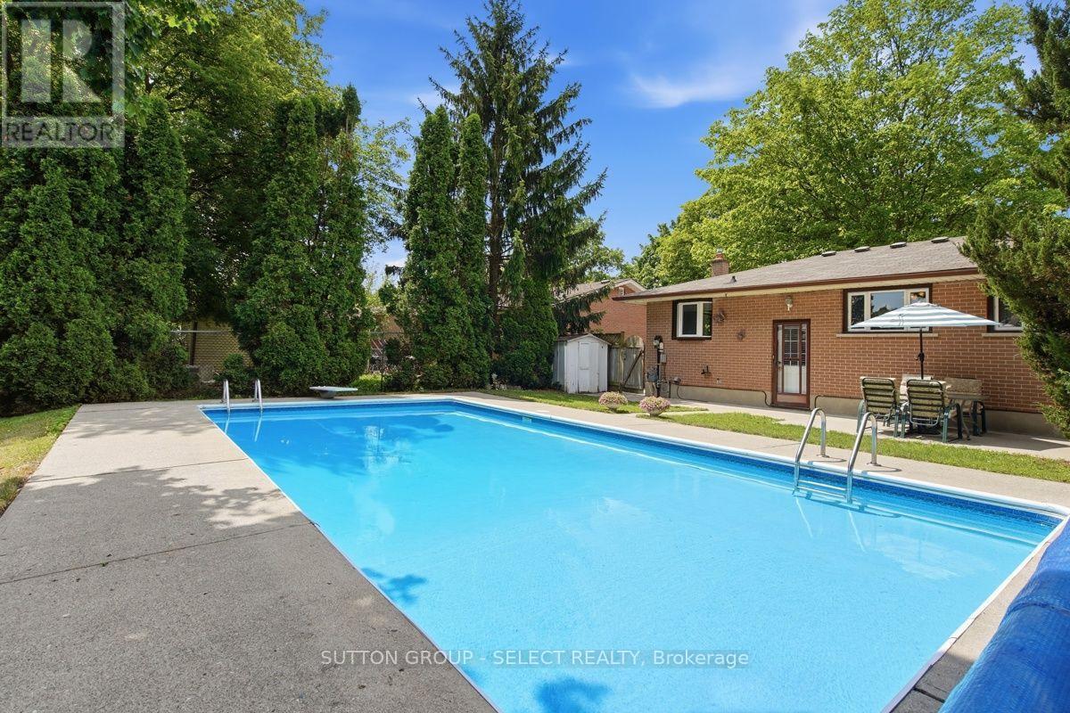 107 Aponi Crescent, London East, Ontario  N5V 2V3 - Photo 44 - X13551084