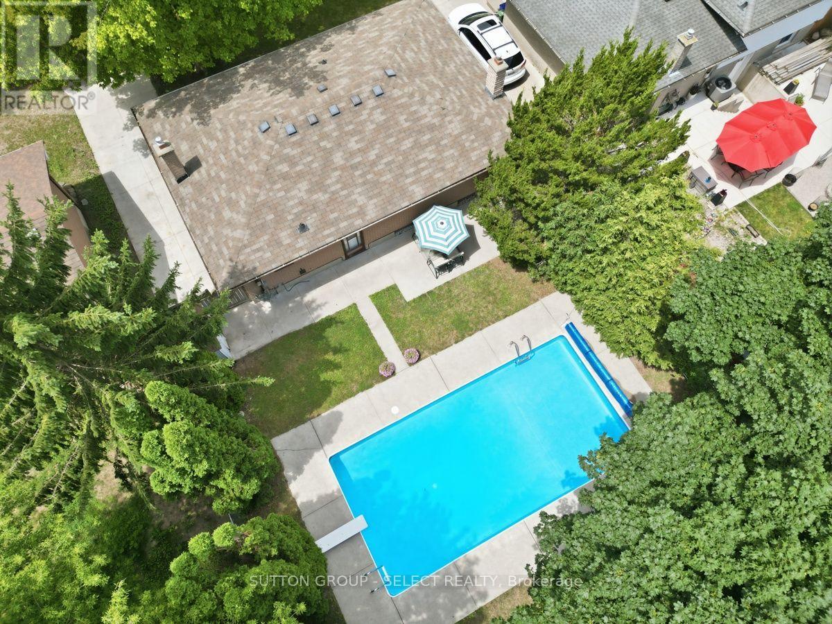 107 Aponi Crescent, London East, Ontario  N5V 2V3 - Photo 5 - X13551084