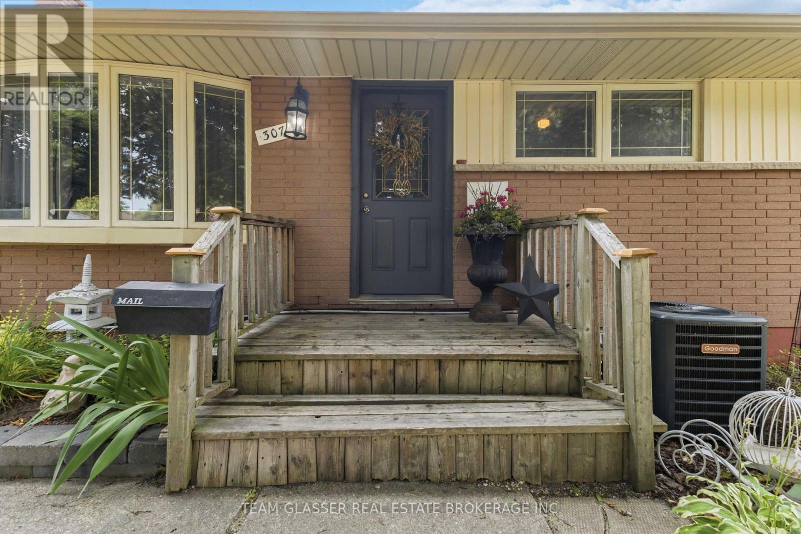 307 Tweedsmuir Avenue, London East, Ontario  N5W 1L5 - Photo 8 - X13551098