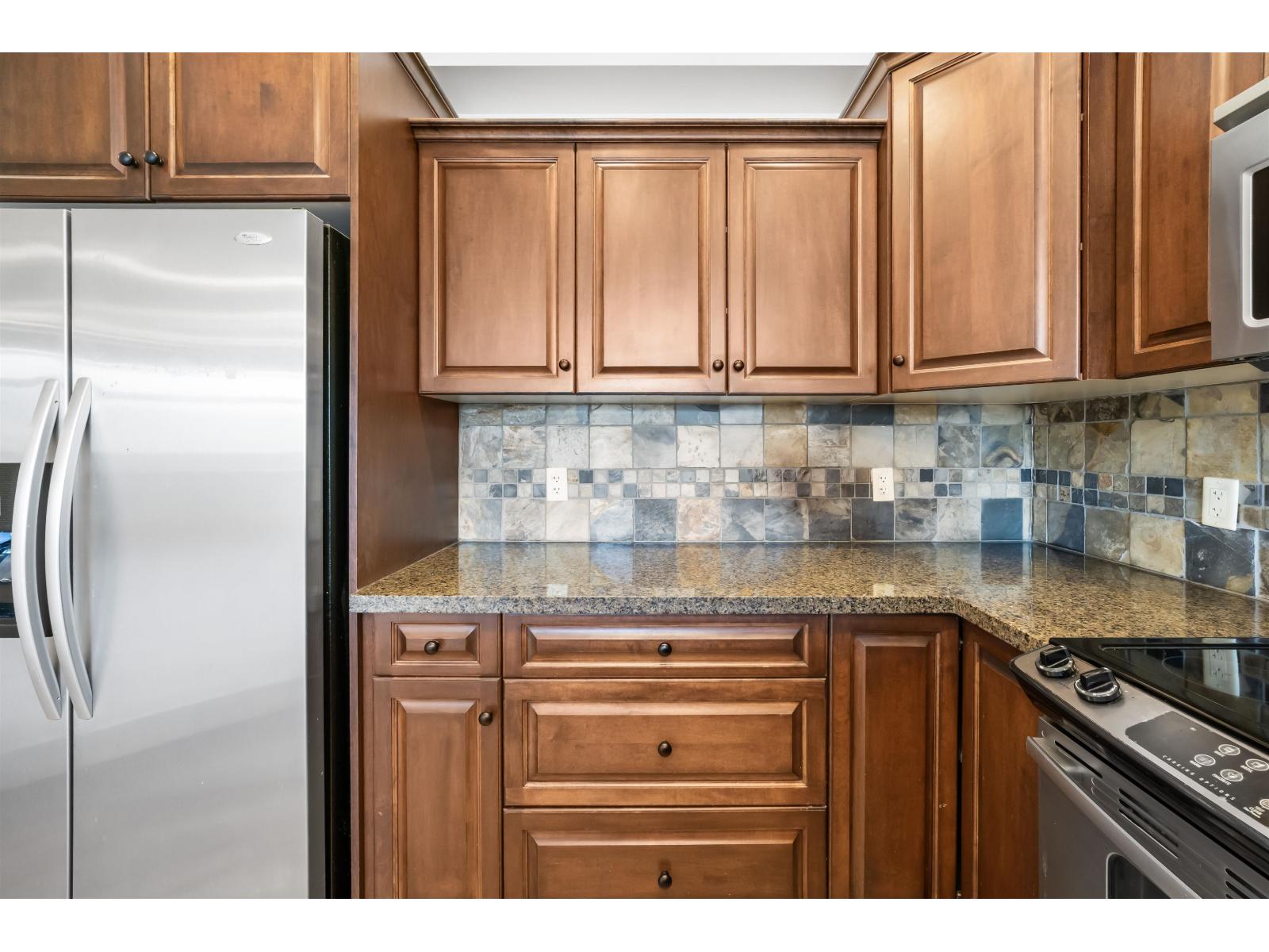 307 45893 Chesterfield Avenue, Chilliwack Downtown, Chilliwack, British Columbia  V2P 1M5 - Photo 7 - R3145140