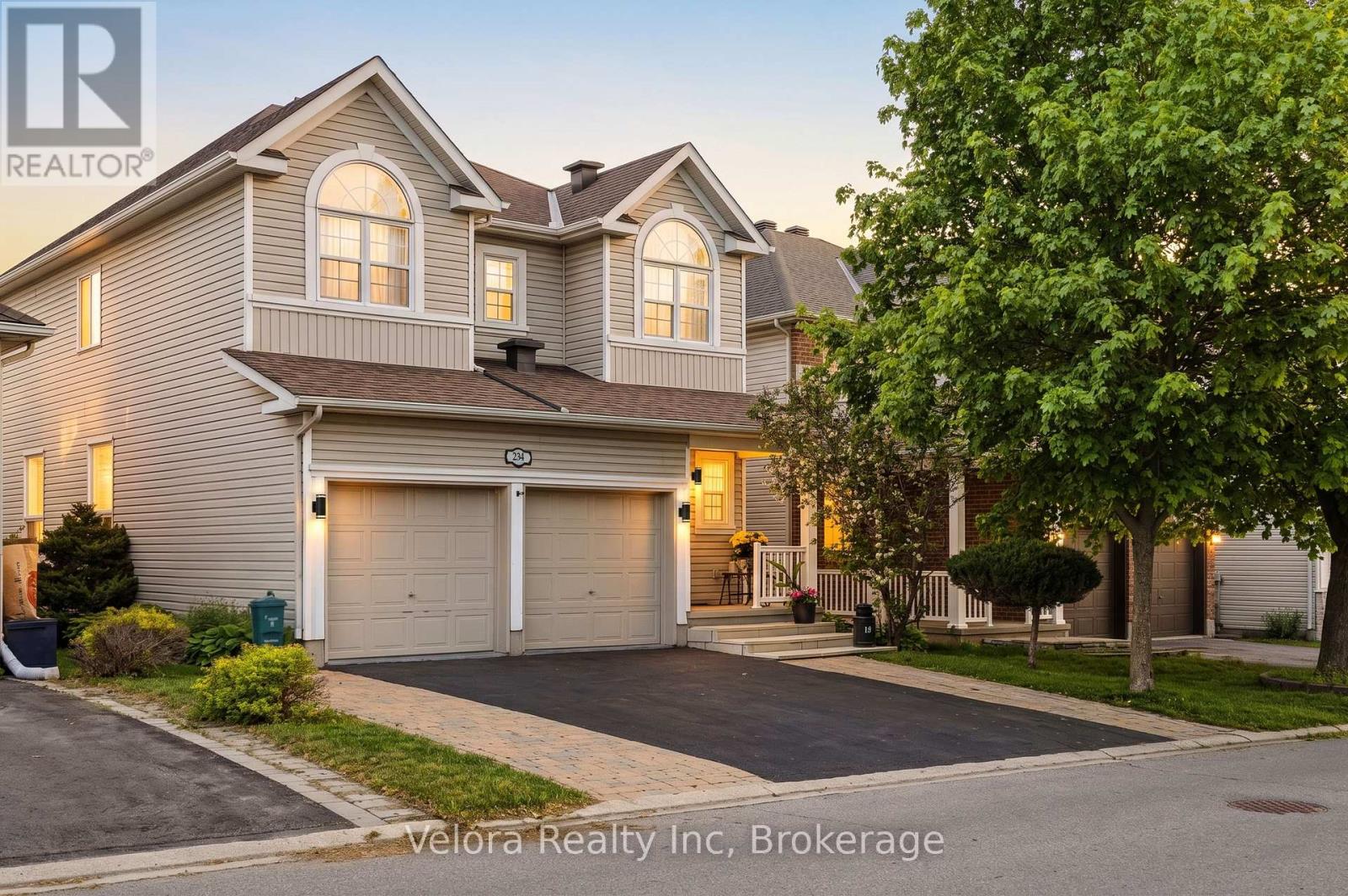 234 DEERCROFT AVENUE, Ottawa, Ontario