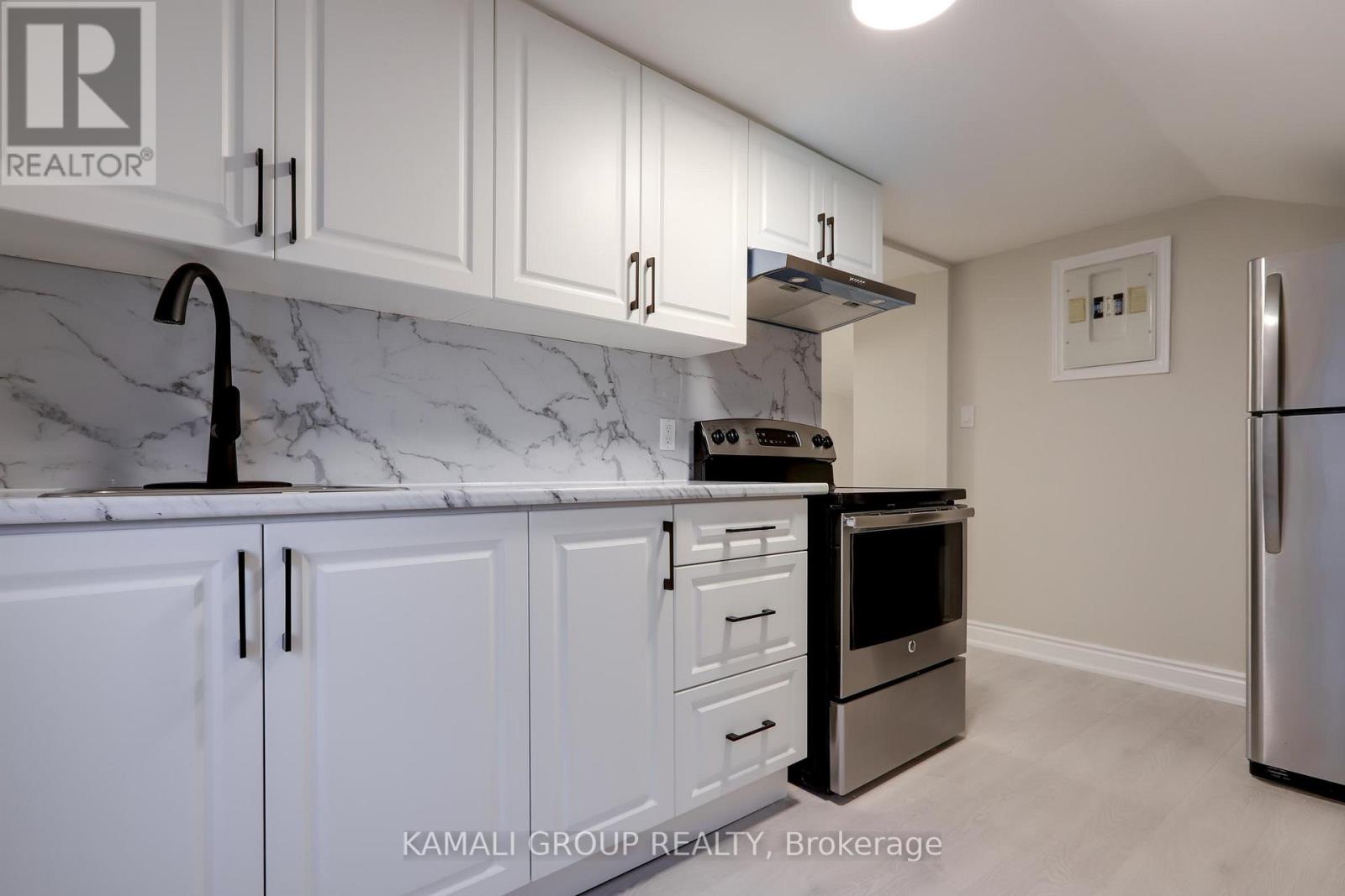 Unit 3 - 81 Mcmillan Drive, Oshawa, Ontario L1G 3Z7 - Photo 4 - E13551148