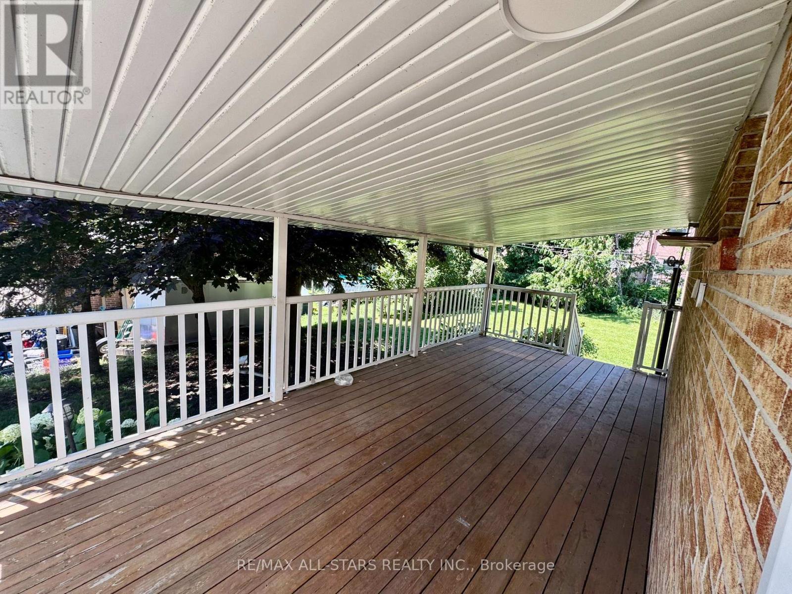 142 Parkview Road, Georgina, Ontario  L4P 2J7 - Photo 8 - N13551142