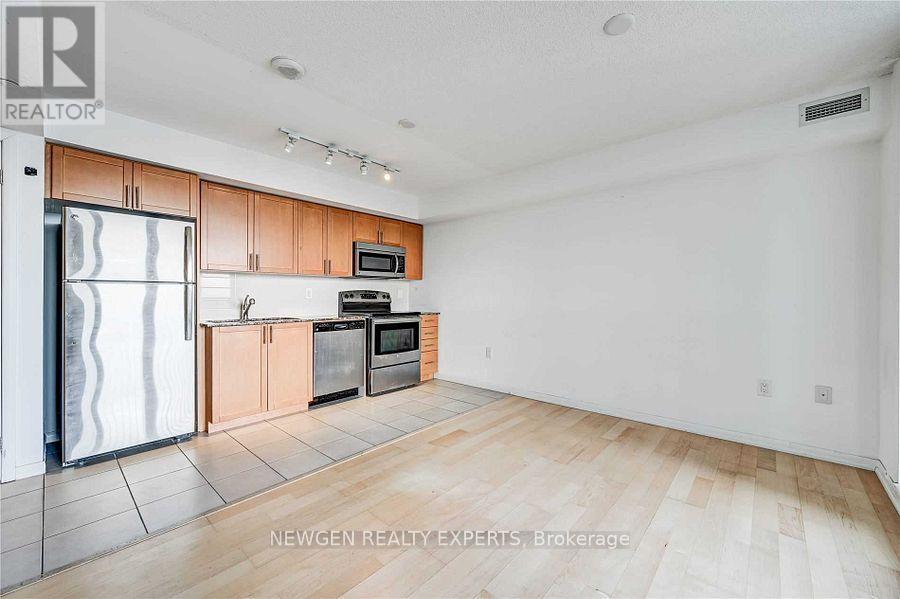 2405 - 830 Lawrence Avenue W, Toronto, Ontario  M6A 0B6 - Photo 10 - W13551070