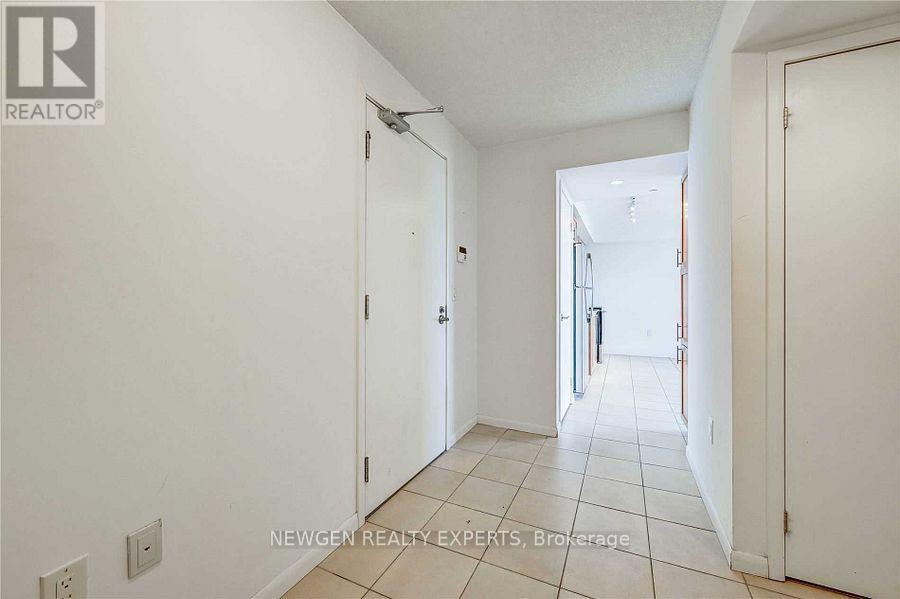 2405 - 830 Lawrence Avenue W, Toronto, Ontario  M6A 0B6 - Photo 8 - W13551070