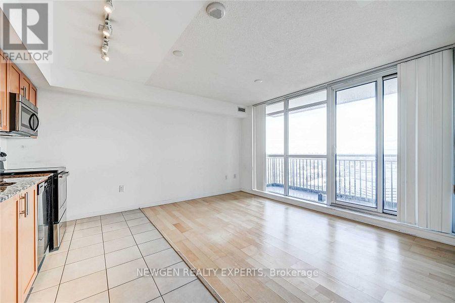 2405 - 830 Lawrence Avenue W, Toronto, Ontario  M6A 0B6 - Photo 9 - W13551070