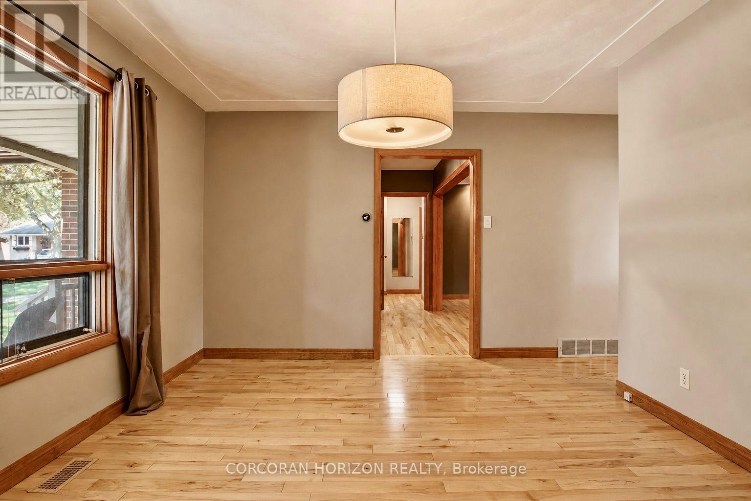 34 Yule Place, Kitchener, Ontario  N2B 2J8 - Photo 17 - X13551118