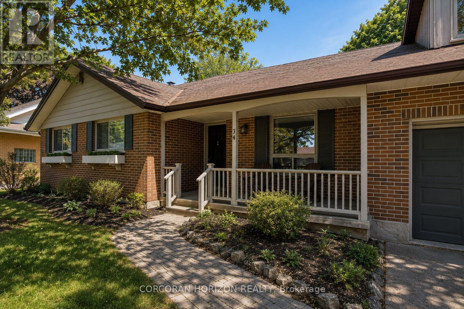 34 Yule Place, Kitchener, Ontario  N2B 2J8 - Photo 3 - X13551118