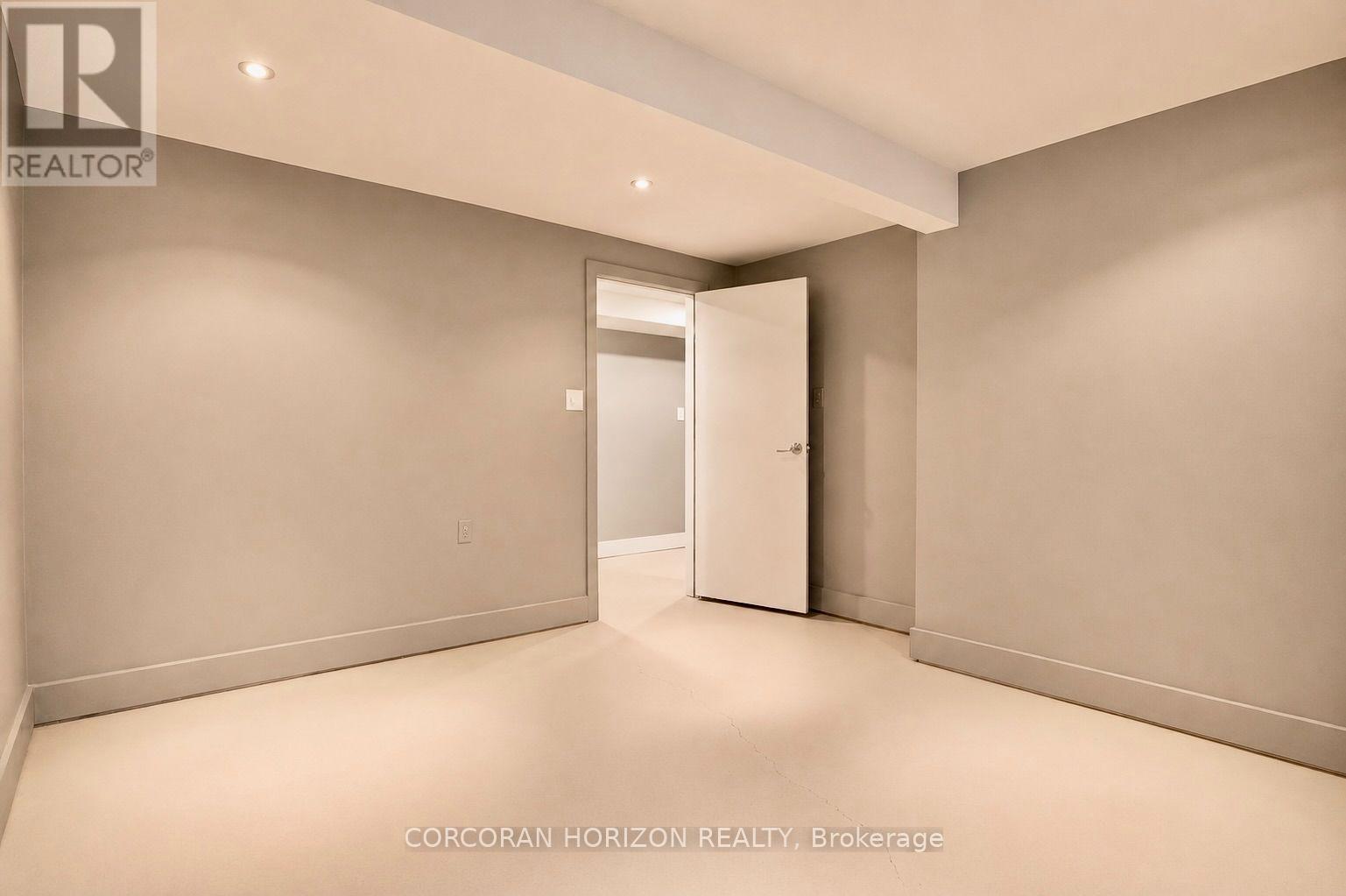 34 Yule Place, Kitchener, Ontario  N2B 2J8 - Photo 38 - X13551118