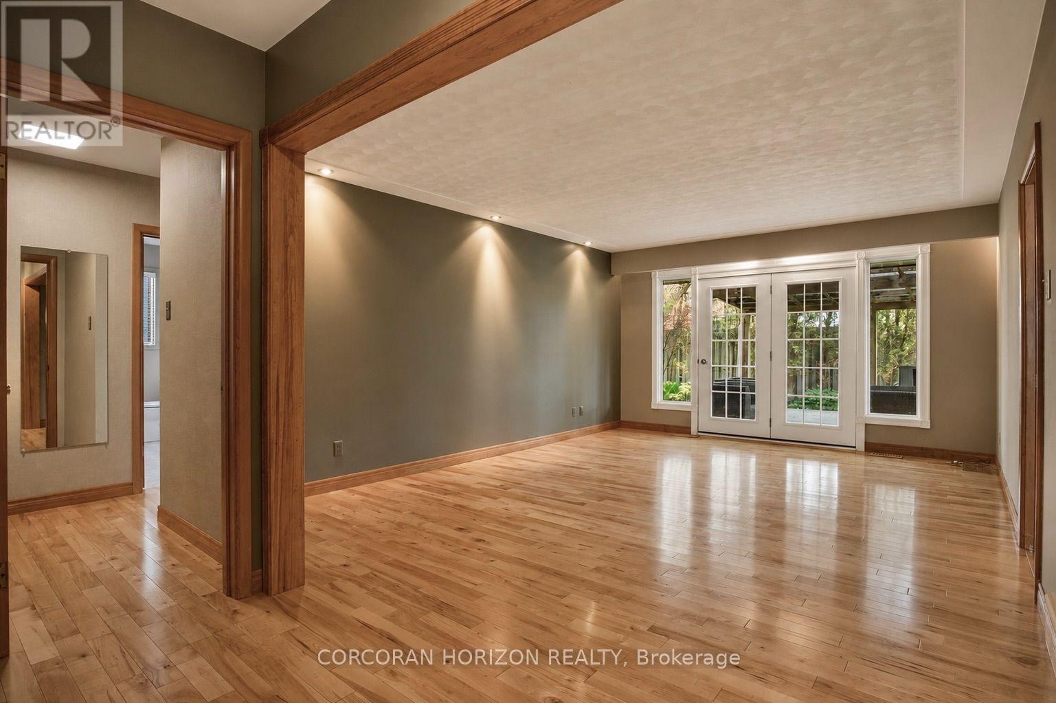 34 Yule Place, Kitchener, Ontario  N2B 2J8 - Photo 7 - X13551118