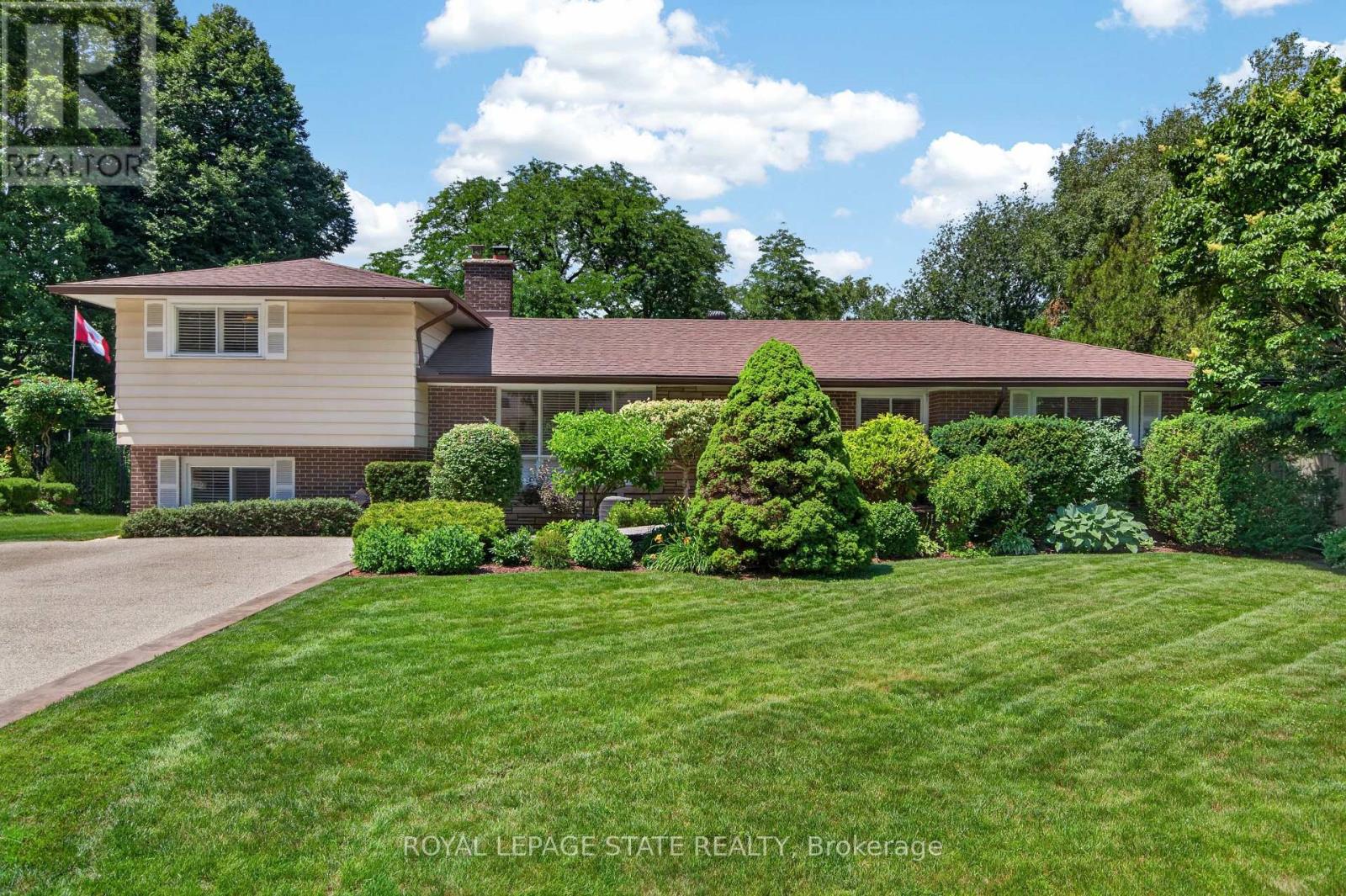 657 IROQUOIS AVENUE, Hamilton (Ancaster)