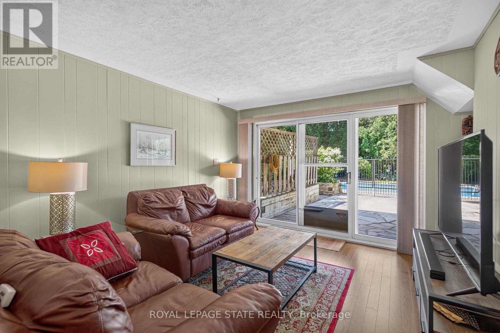 657 Iroquois Avenue, Hamilton, Ontario  L9G 3B6 - Photo 25 - X13551150