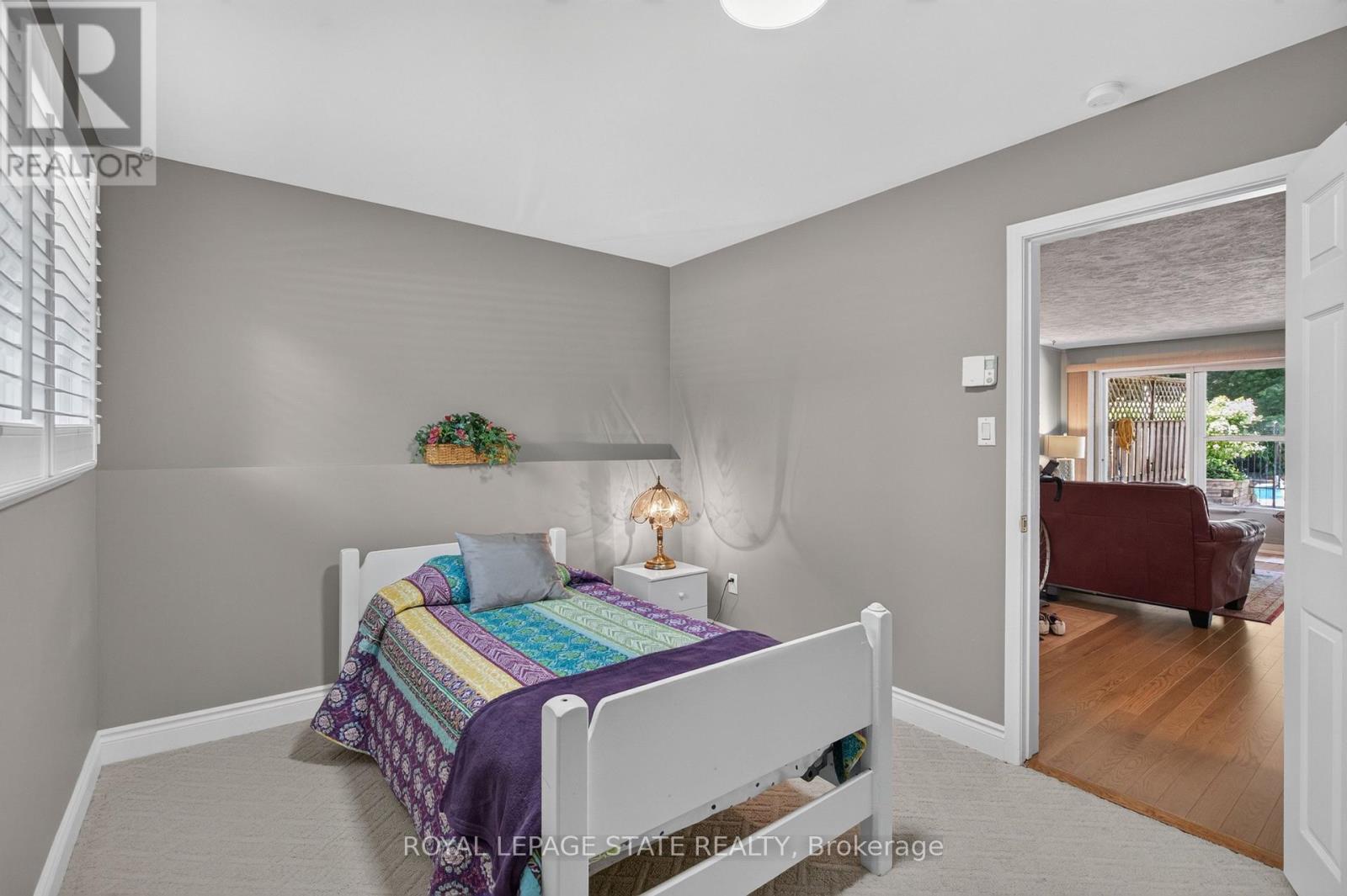657 Iroquois Avenue, Hamilton, Ontario  L9G 3B6 - Photo 29 - X13551150
