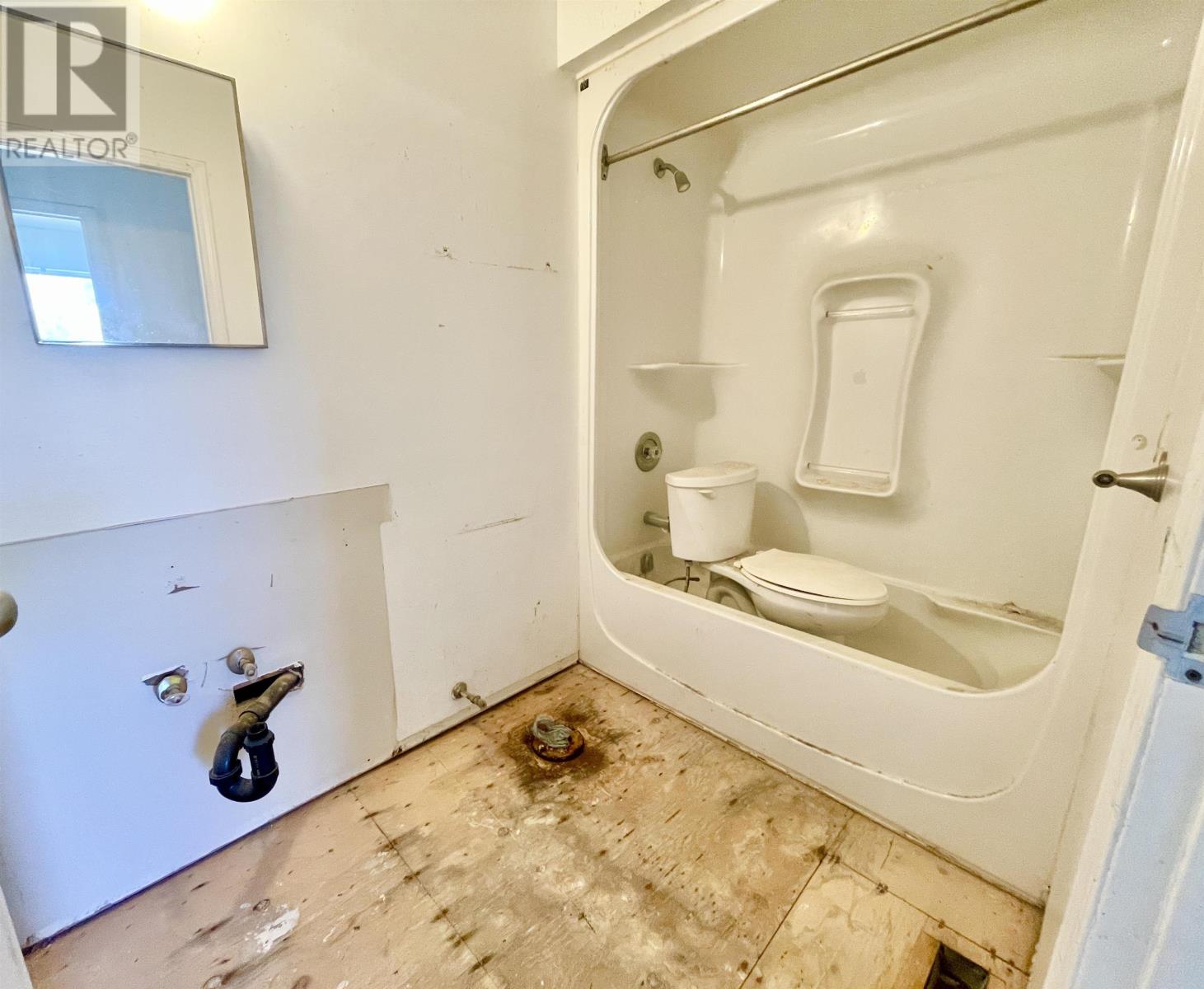 29 Bay St, Wabigoon, Ontario  P0V 2W0 - Photo 8 - TB2601903