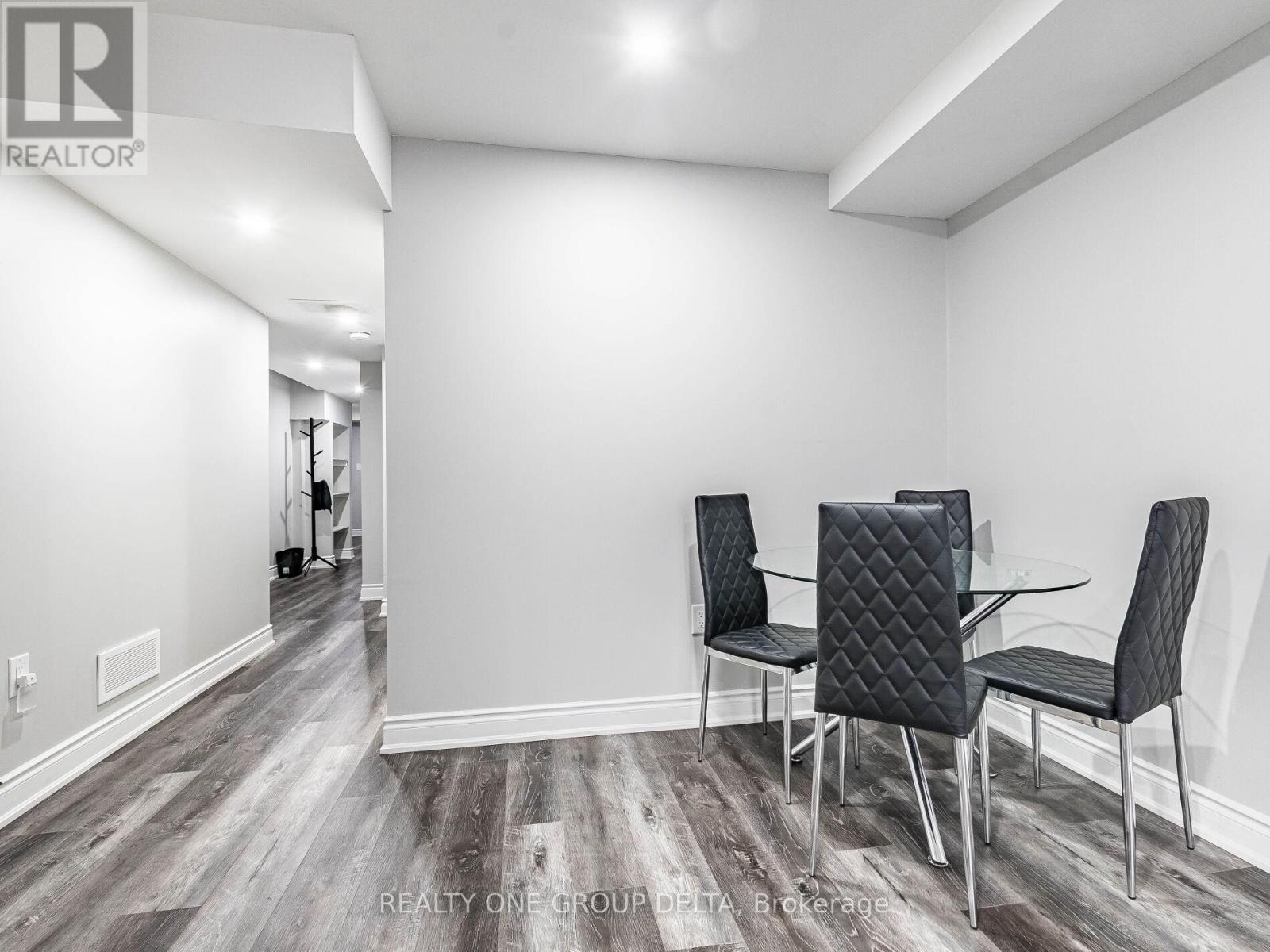 6 Quinton (Entire Property) Ridge, Brampton, Ontario  L6Y 0E3 - Photo 21 - W13544178