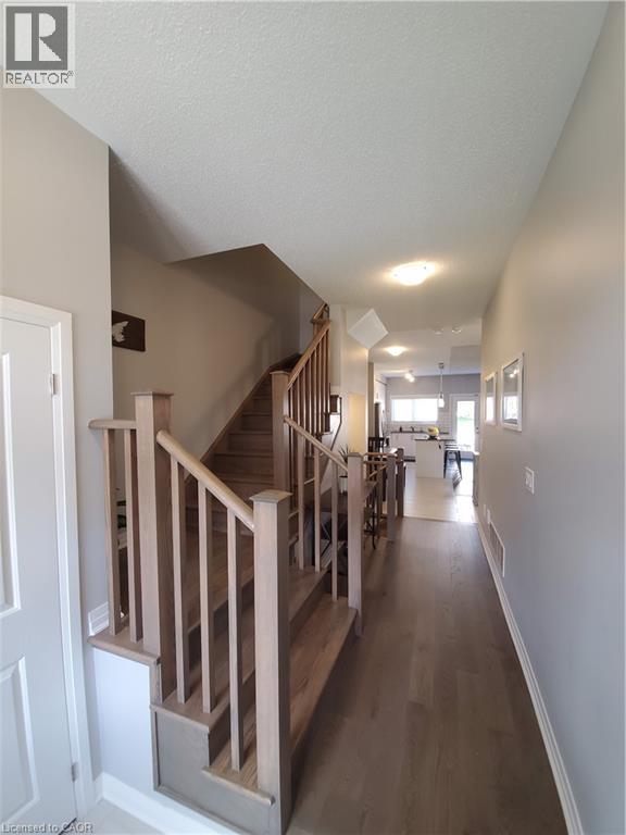 4218 Cherry Heights, Beamsville, Ontario  L0R 1B4 - Photo 2 - 40847232