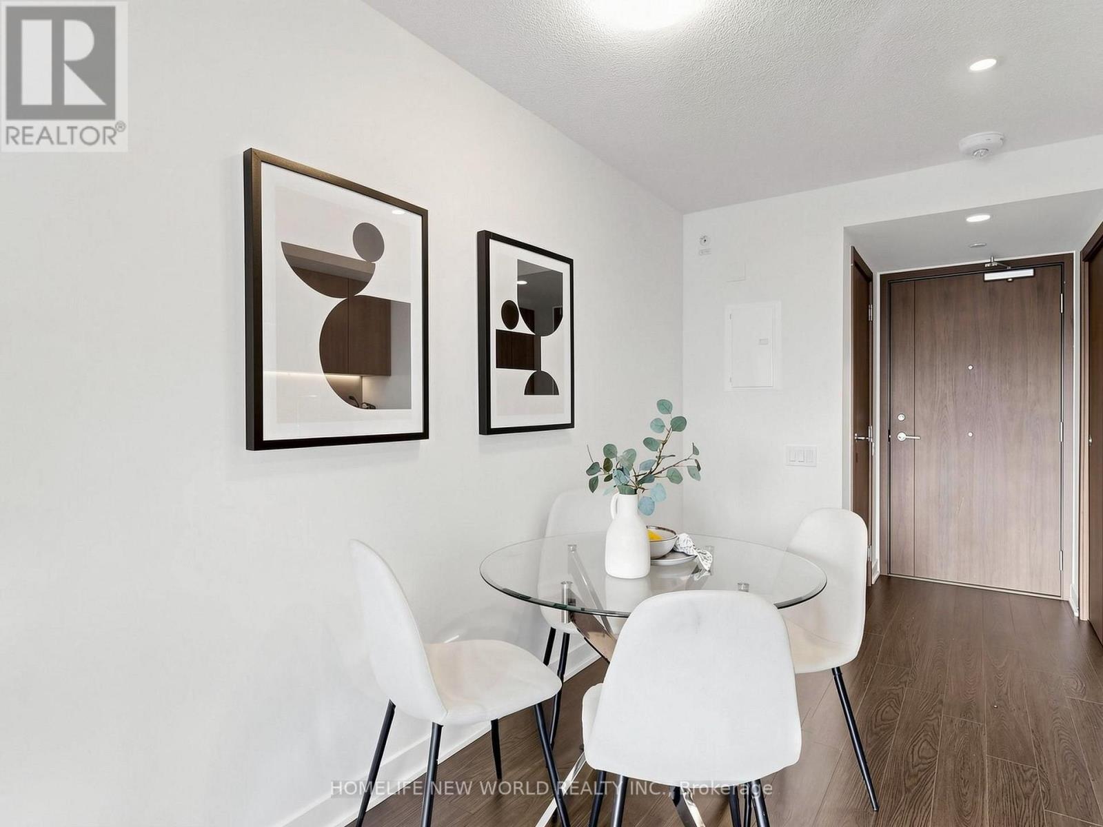 1806 - 19 Bathurst Street, Toronto, Ontario  M5V 0N2 - Photo 3 - C13551232