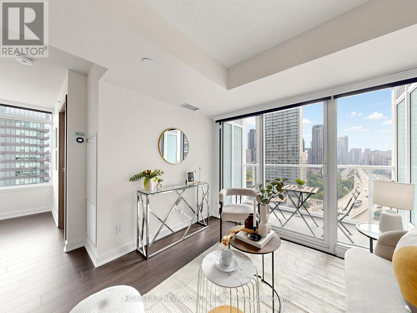1806 - 19 Bathurst Street, Toronto, Ontario  M5V 0N2 - Photo 6 - C13551232