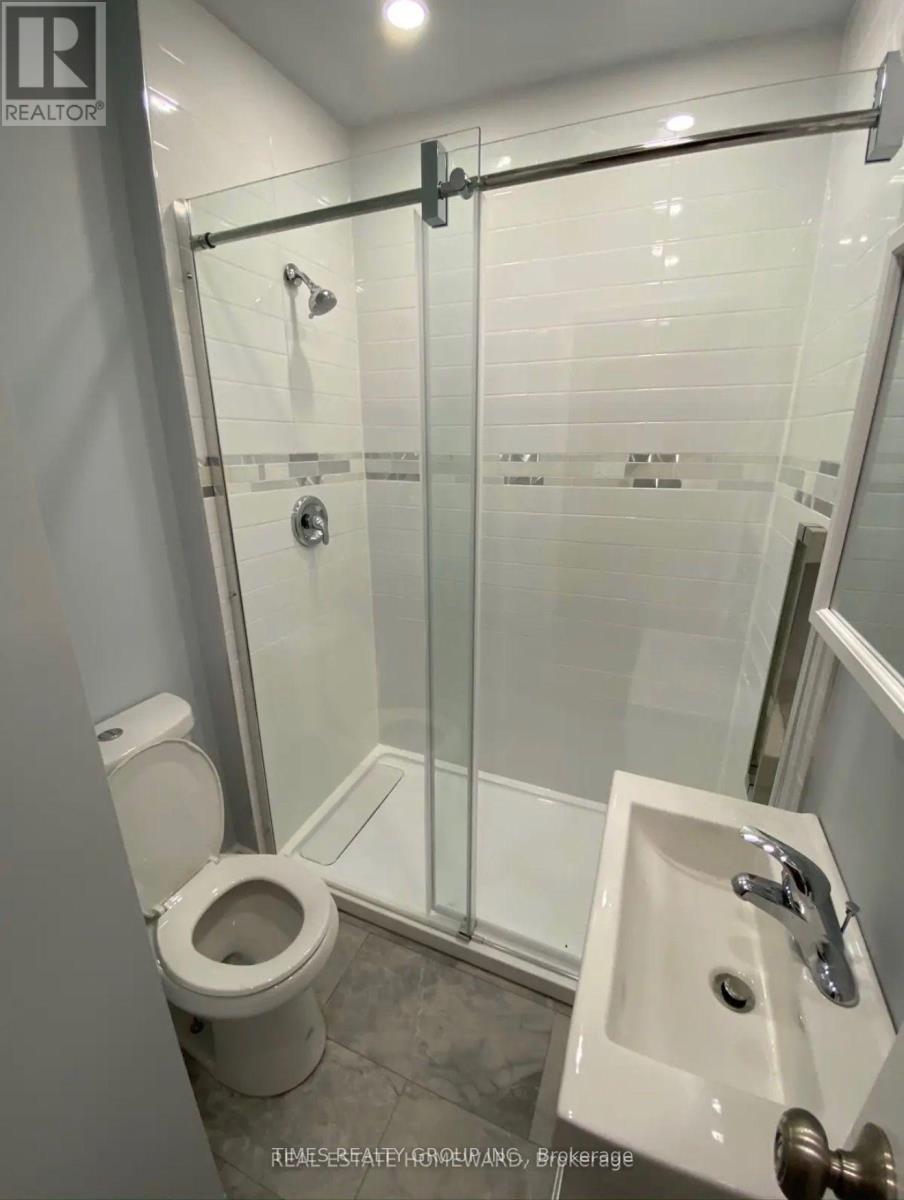 Main - 194 Concord Avenue, Toronto, Ontario  M6H 2P3 - Photo 6 - C13551258