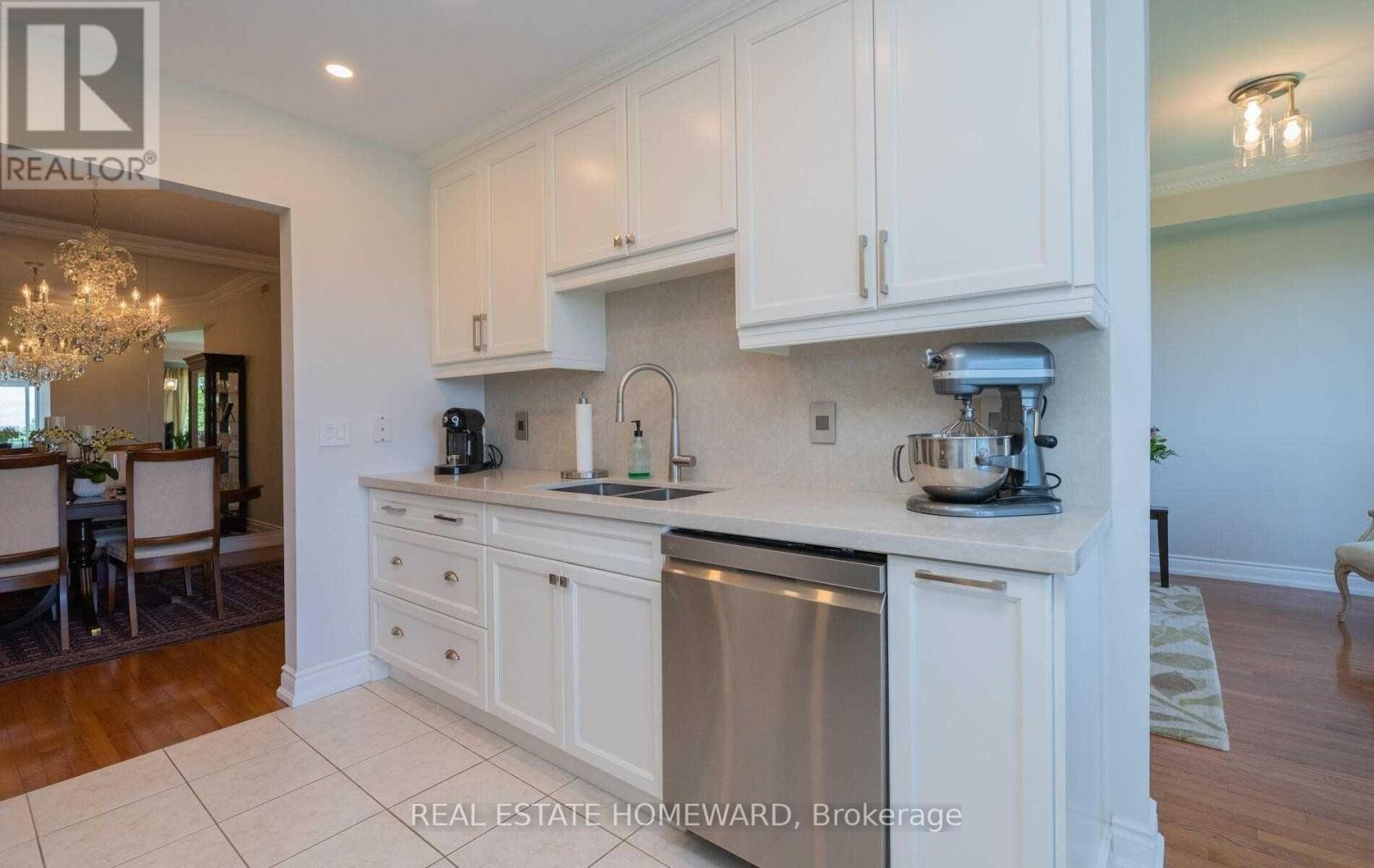 712 - 1 Maison Parc Court, Vaughan (Lakeview Estates), Ontario  L4J 9K1 - Photo 14 - N13551162