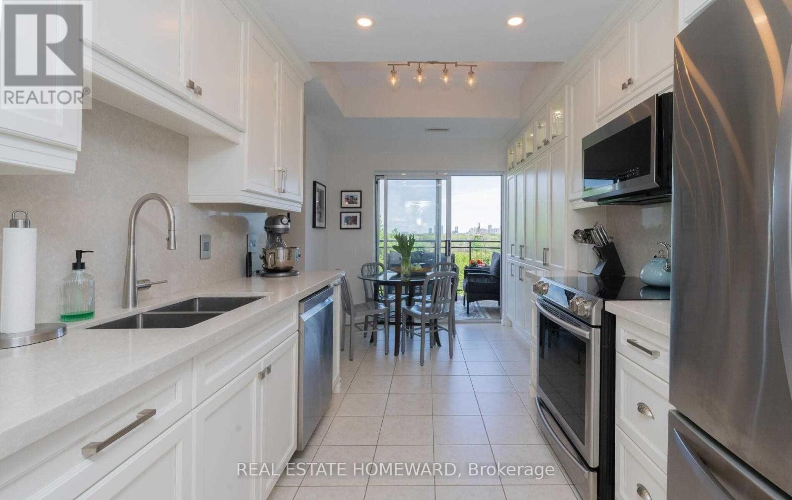 712 - 1 Maison Parc Court, Vaughan (Lakeview Estates), Ontario  L4J 9K1 - Photo 15 - N13551162