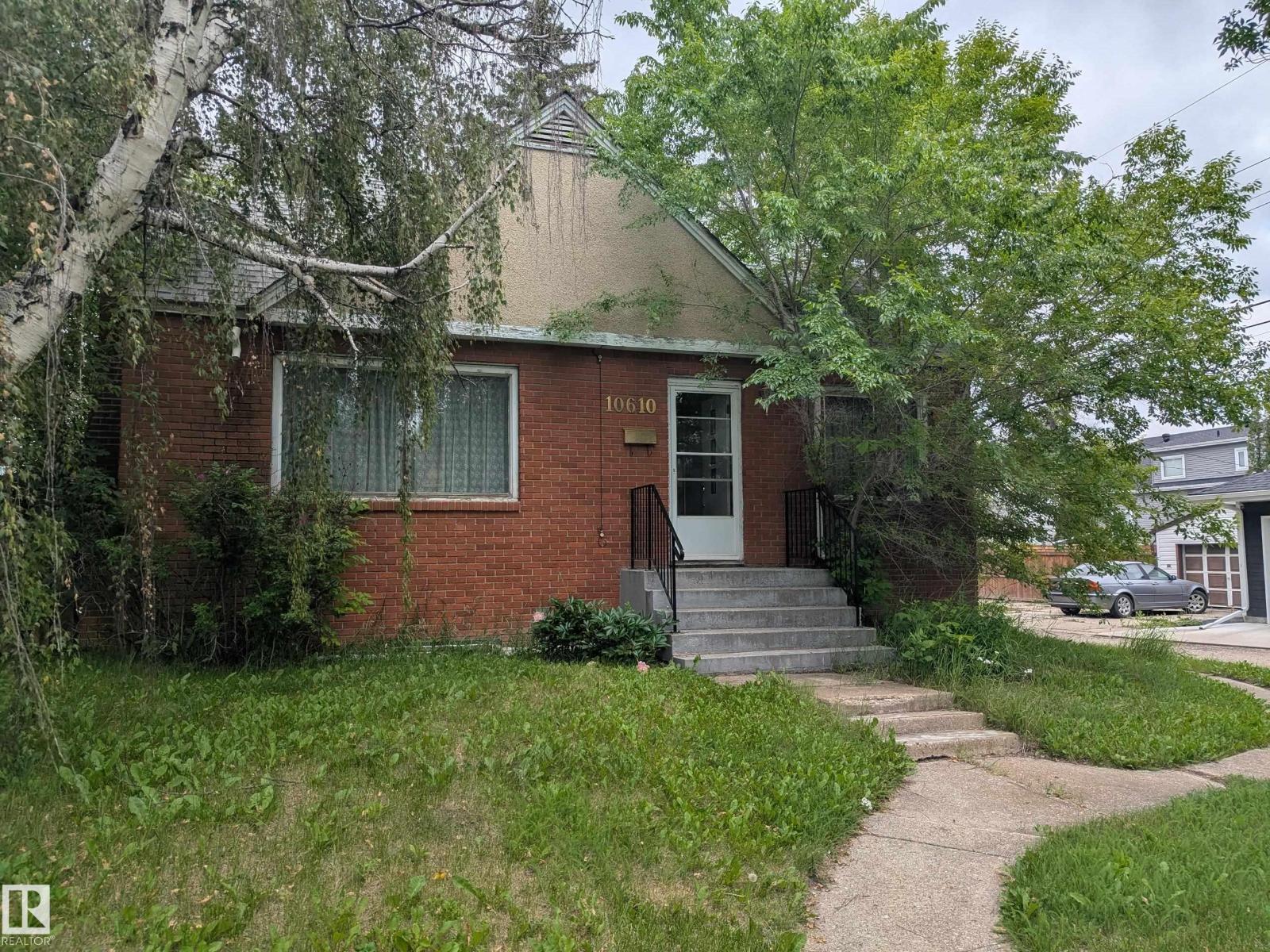 10610 60A AV NW, edmonton, Alberta