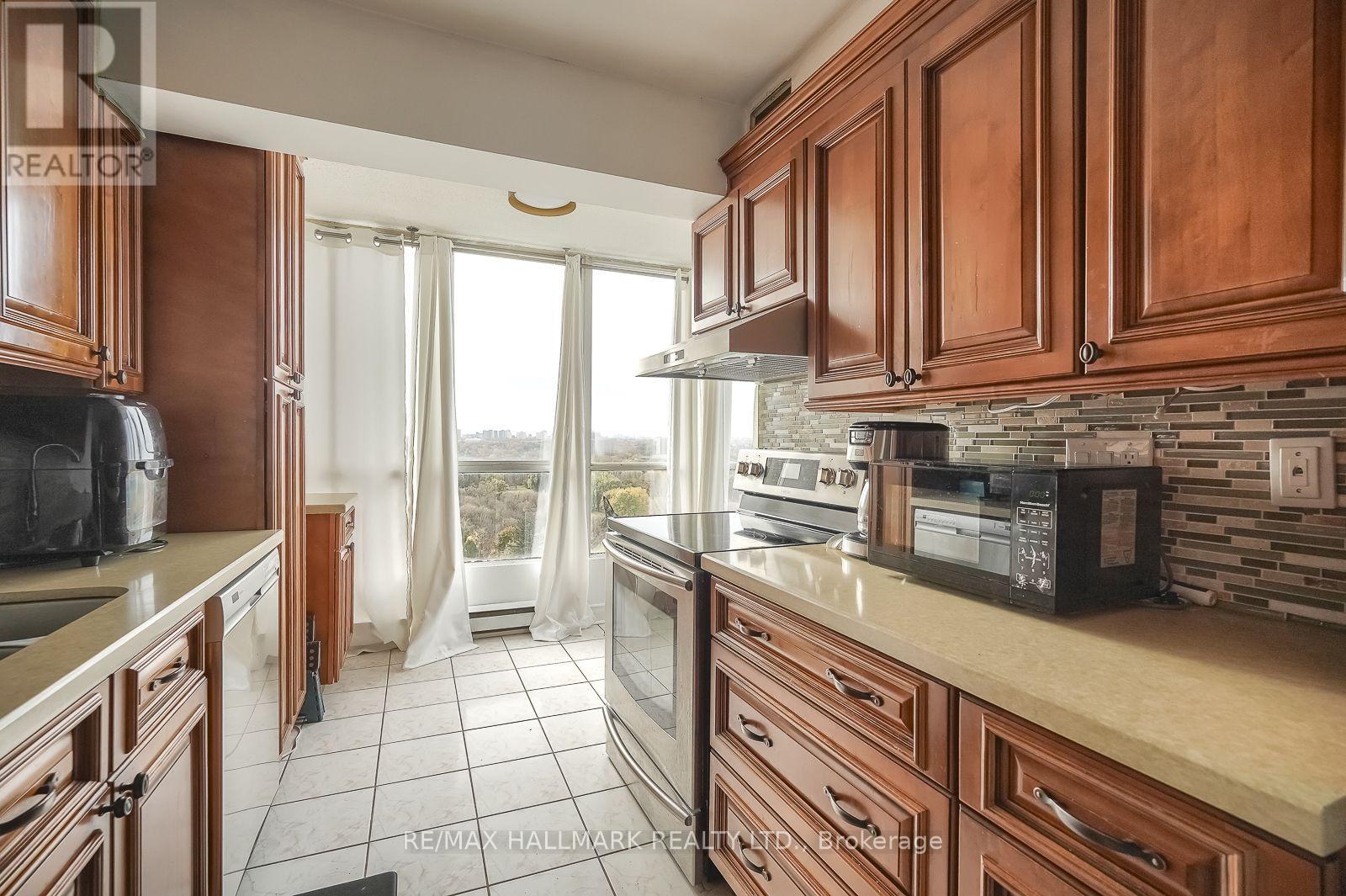1705 - 3077 WESTON ROAD
