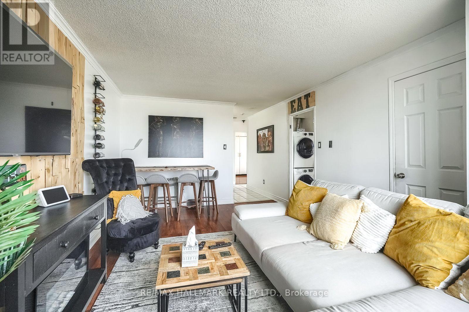 1705 - 3077 Weston Road, Toronto, Ontario M9M 3A1 - Photo 8 - W13551306