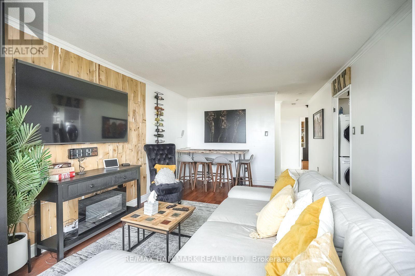 1705 - 3077 Weston Road, Toronto, Ontario M9M 3A1 - Photo 9 - W13551306