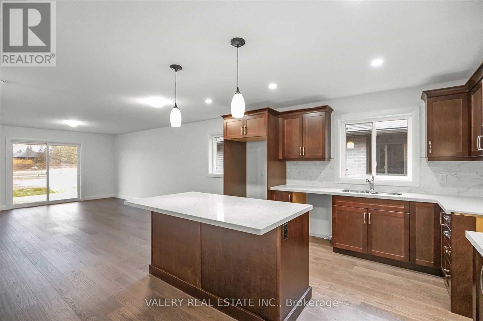 9 Peachleaf Lane, Norfolk, Ontario  N0E 1Y0 - Photo 8 - X13551228