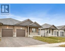 9 PEACHLEAF LANE, Norfolk, Ontario