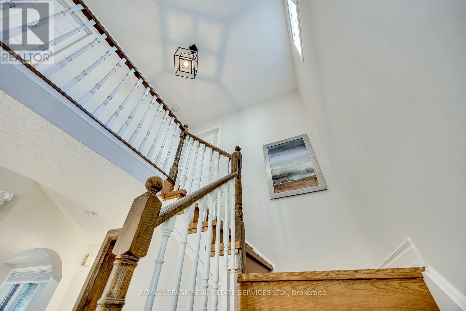 6121 Leeside Crescent, Mississauga, Ontario  L5M 5K7 - Photo 19 - W13539570