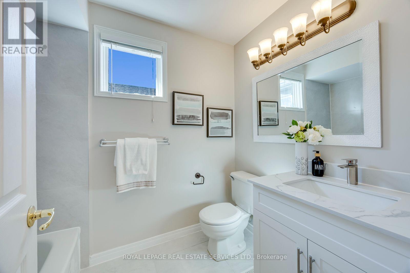 6121 Leeside Crescent, Mississauga, Ontario  L5M 5K7 - Photo 25 - W13539570