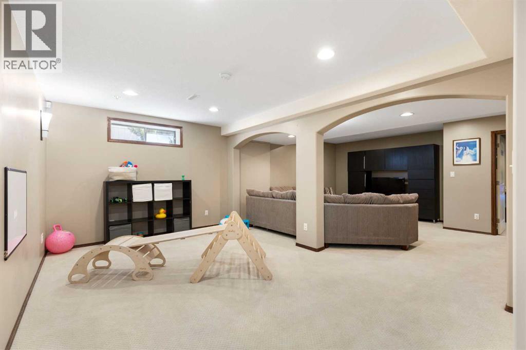 51 Mckenzie Lake Crescent SE, Calgary, Alberta  T2Z 2P1 - Photo 32 - A2328096